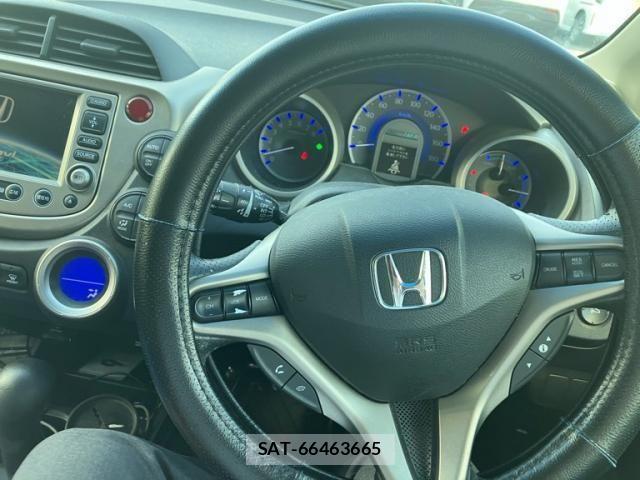 Honda FIT HYBRID 2012-09 7271892-12