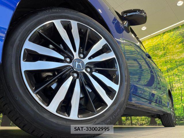 Honda FIT HYBRID 2017-10 7271889-12