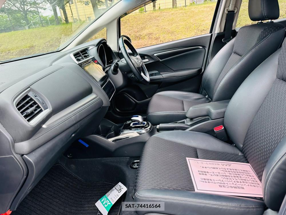 Honda FIT HYBRID 2013-12 6751599-10