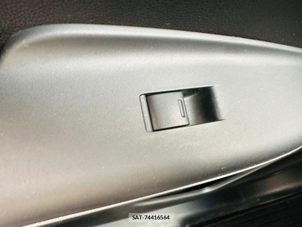 Honda FIT HYBRID 2013-12 6751599-22