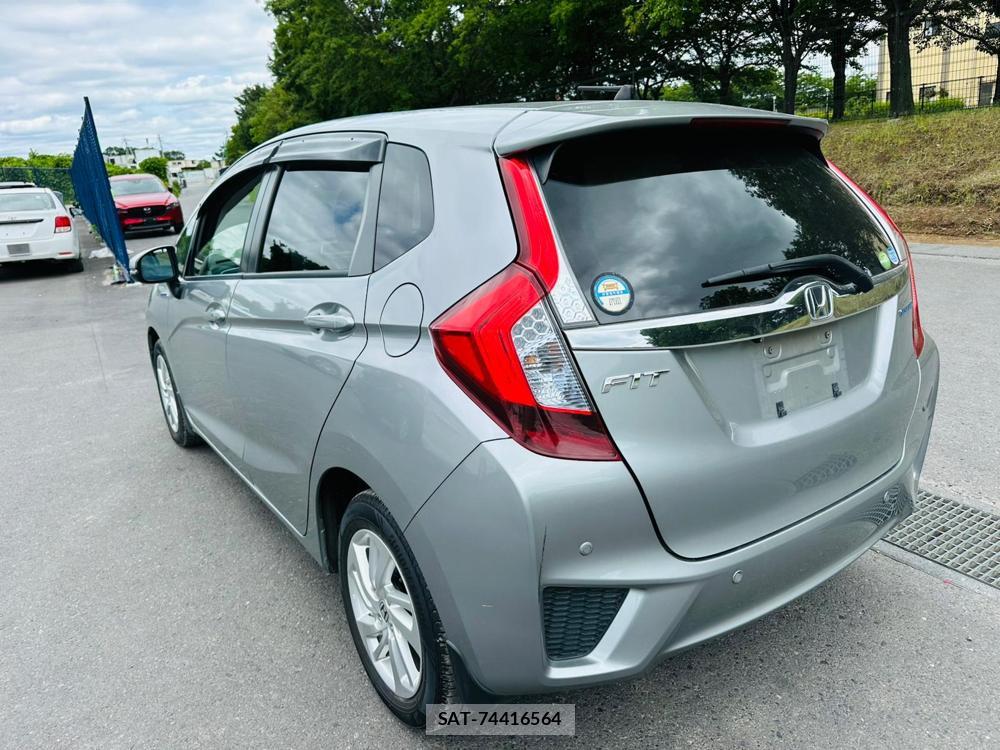 Honda FIT HYBRID 2013-12 6751599-2