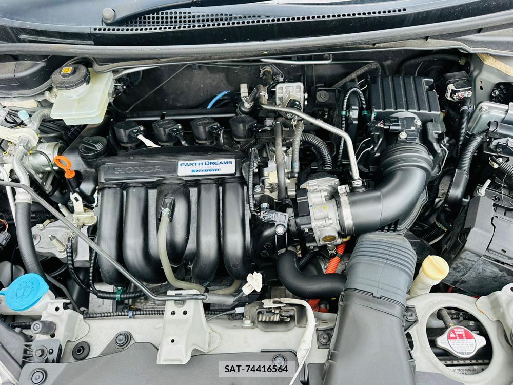 Honda FIT HYBRID 2013-12 6751599-37