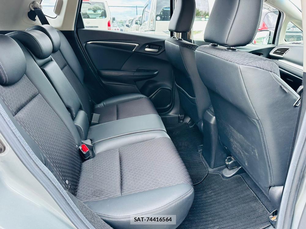 Honda FIT HYBRID 2013-12 6751599-8