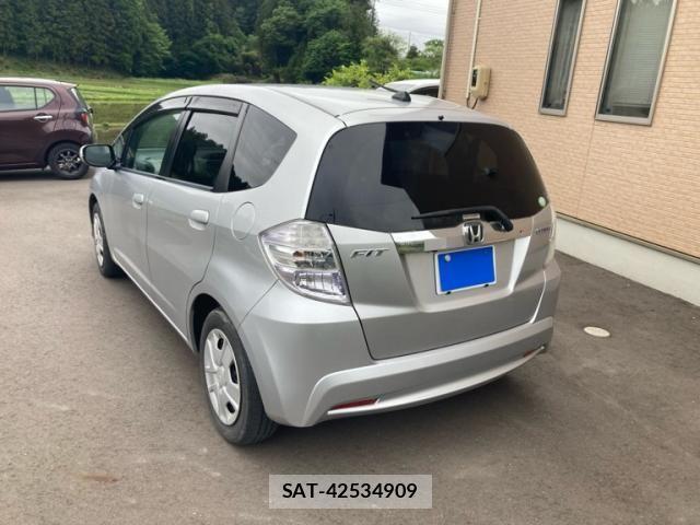 Honda FIT HYBRID 2011-10 7327070-7