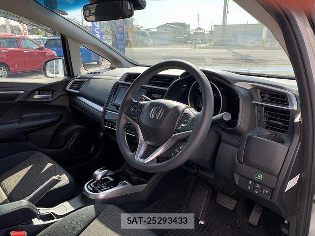 Honda FIT HYBRID 2019-06 7327058-16
