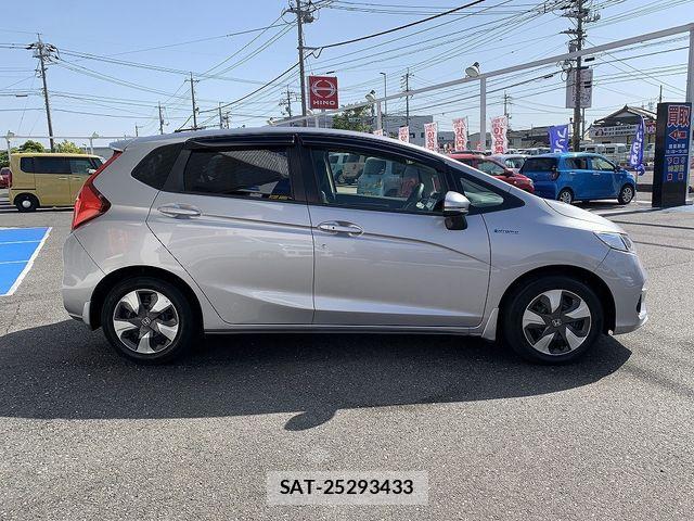 Honda FIT HYBRID 2019-06 7327058-21