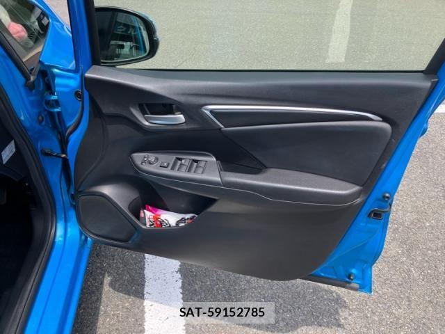 Honda FIT HYBRID 2014-09 7327066-18