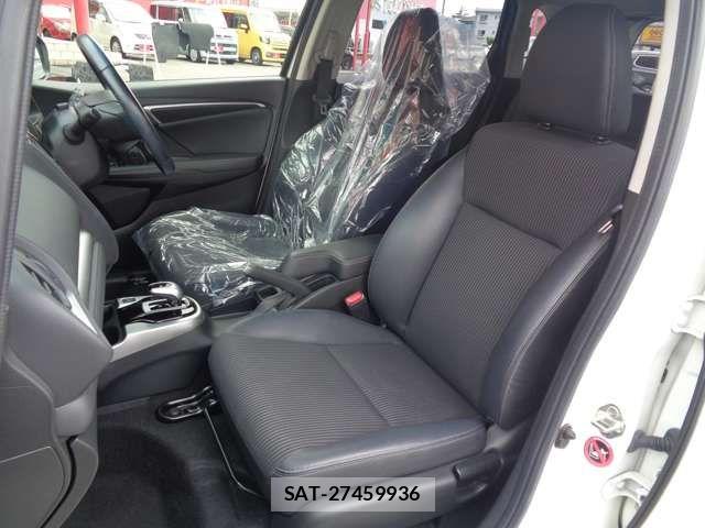 Honda FIT HYBRID 2017-07 7327061-12