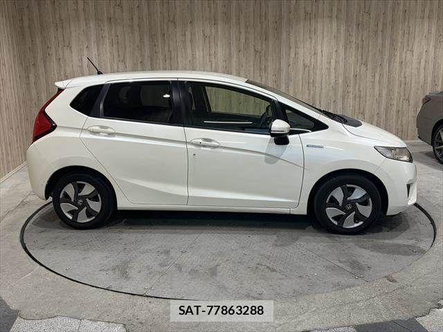 Honda FIT HYBRID 2013-12 7327065-15