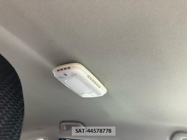 Honda FIT HYBRID 2012-02 7327068-11