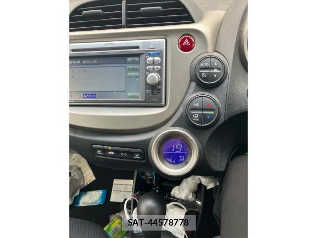 Honda FIT HYBRID 2012-02 7327068-17