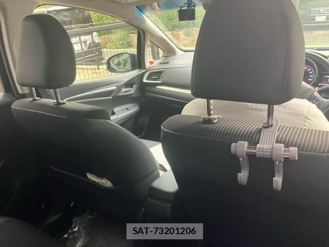 Honda FIT HYBRID 2018-07 7357757-14