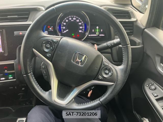 Honda FIT HYBRID 2018-07 7357757-19