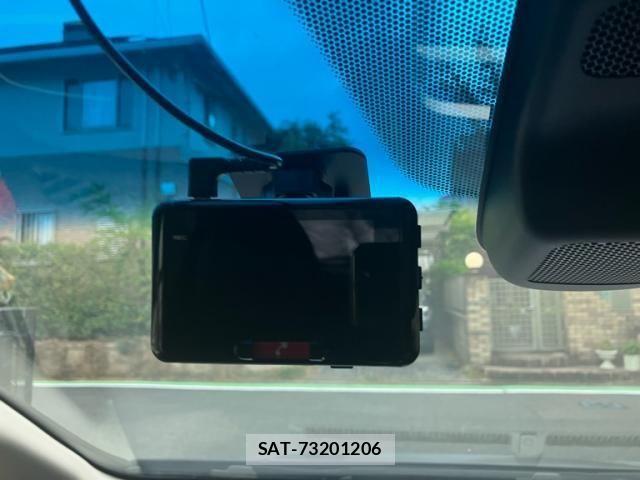 Honda FIT HYBRID 2018-07 7357757-25