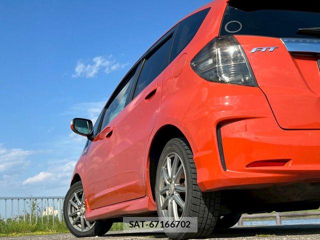 Honda FIT HYBRID 2012-08 7357763-14