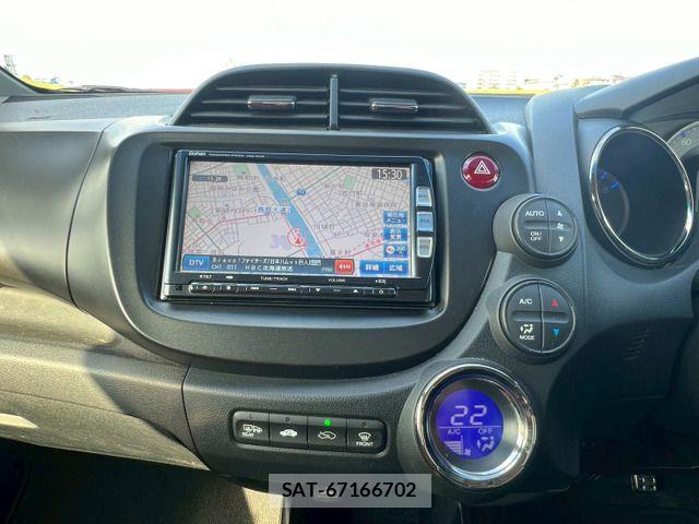 Honda FIT HYBRID 2012-08 7357763-18