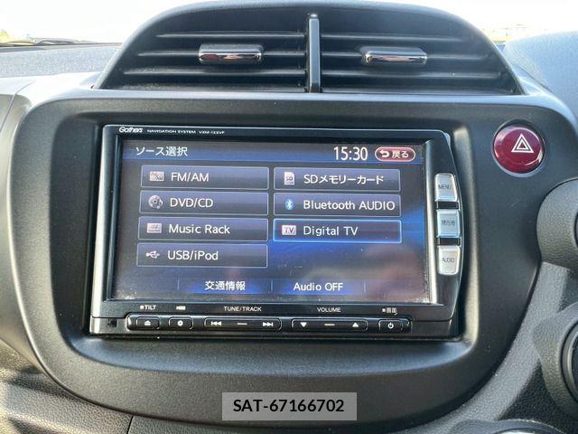 Honda FIT HYBRID 2012-08 7357763-19