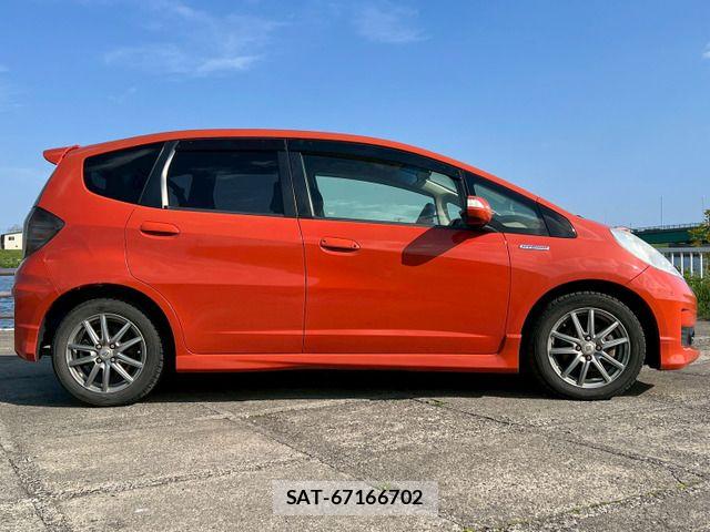 Honda FIT HYBRID 2012-08 7357763-3