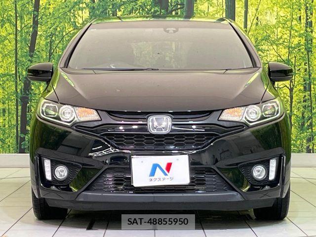 Honda FIT HYBRID 2016-05 7357756-13