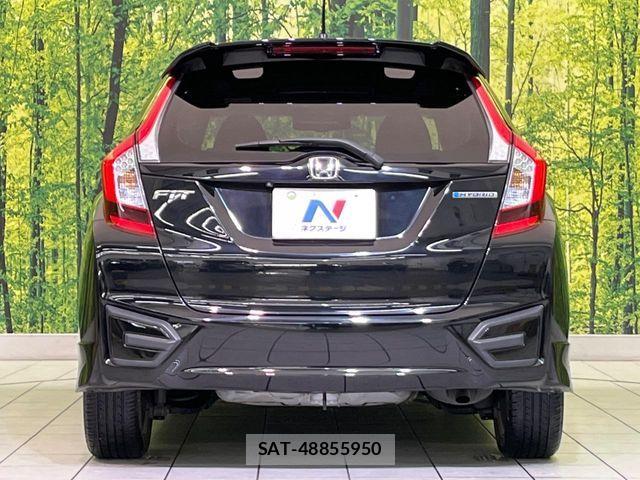 Honda FIT HYBRID 2016-05 7357756-14