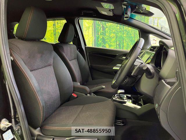 Honda FIT HYBRID 2016-05 7357756-7