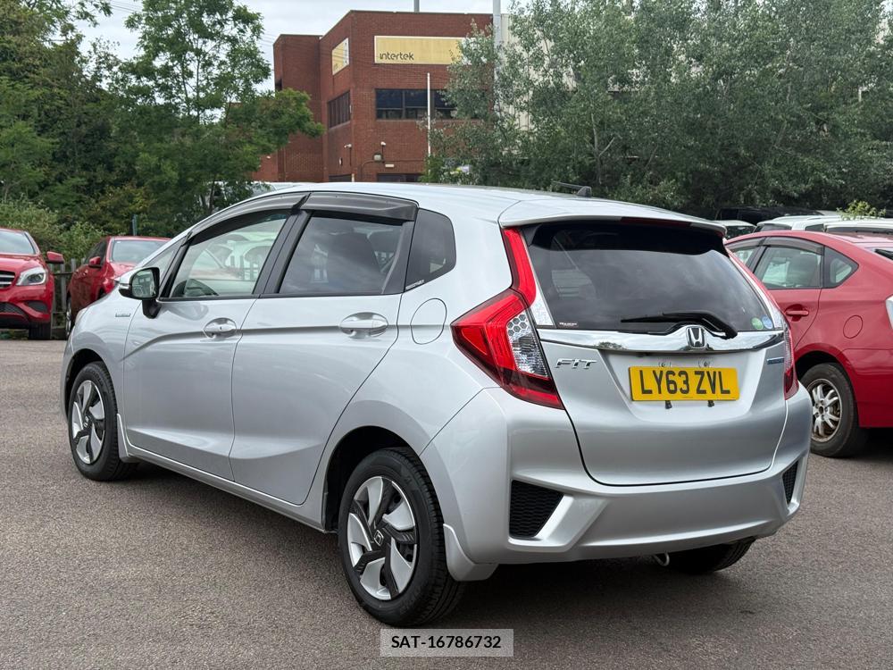 Honda FIT HYBRID 2013-11 922469-1