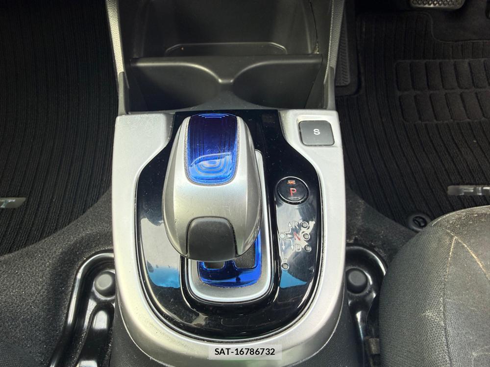Honda FIT HYBRID 2013-11 922469-21