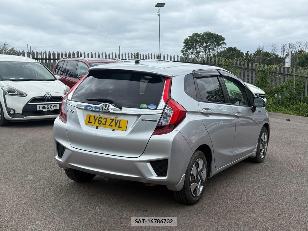 Honda FIT HYBRID 2013-11 922469-5