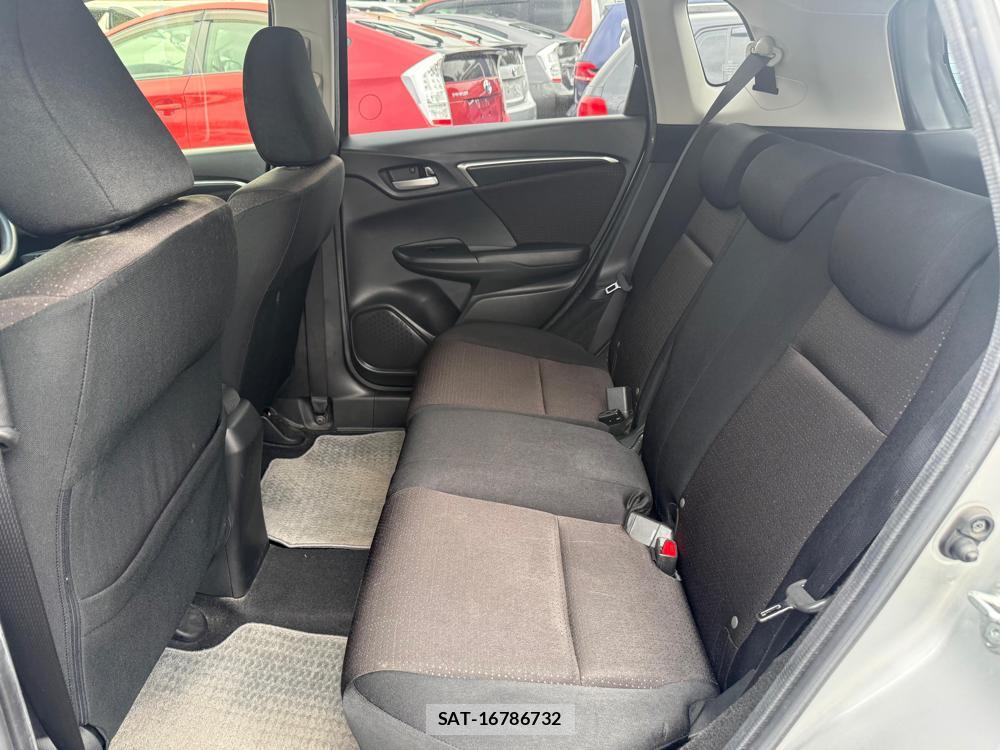 Honda FIT HYBRID 2013-11 922469-8