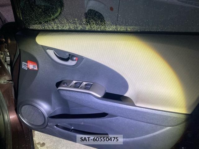 Honda FIT HYBRID 2012-03 7357770-8