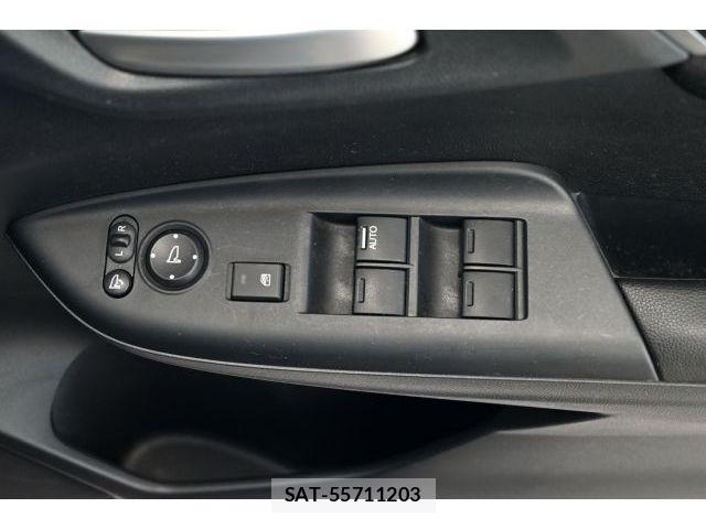 Honda FIT HYBRID 2014-03 7357761-19