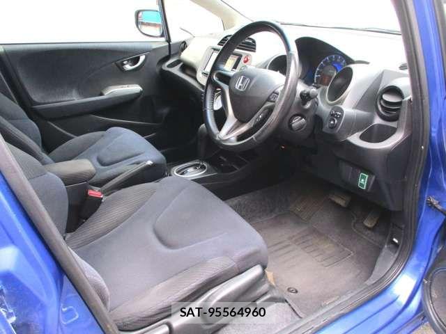 Honda FIT HYBRID 2012-04 7357764-11