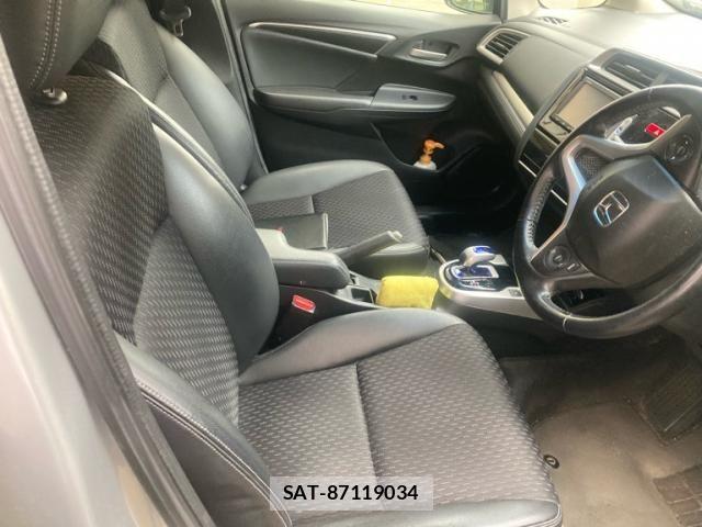 Honda FIT HYBRID 2014-04 7357767-13