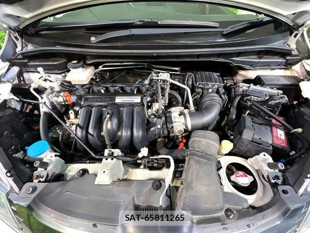 Honda FIT HYBRID 2013-12 7357759-16