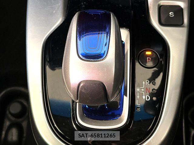 Honda FIT HYBRID 2013-12 7357759-19