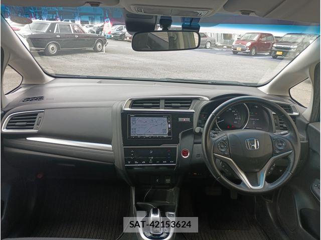 Honda FIT HYBRID 2017-10 7378957-9