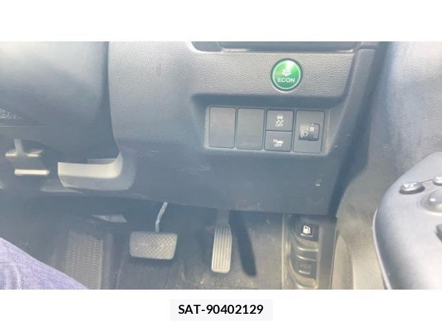 Honda FIT HYBRID 2013-12 7392167-13