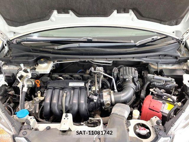 Honda FIT HYBRID 2016-08 7392156-17