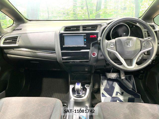 Honda FIT HYBRID 2016-08 7392156-1