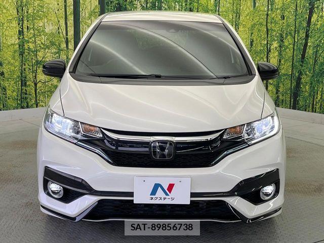 Honda FIT HYBRID 2017-06 7392149-14