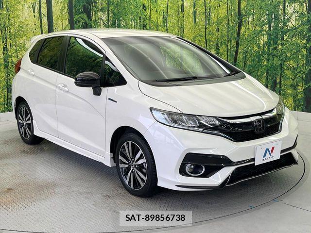 Honda FIT HYBRID 2017-06 7392149-16