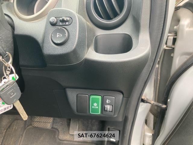 Honda FIT HYBRID 2013-05 7392162-18