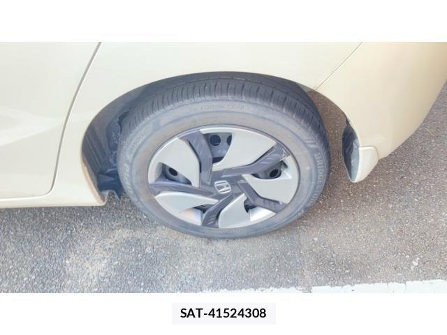 Honda FIT HYBRID 2016-03 7392158-8