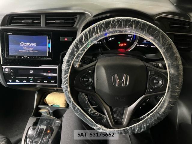 Honda FIT HYBRID 2017-10 7392153-19