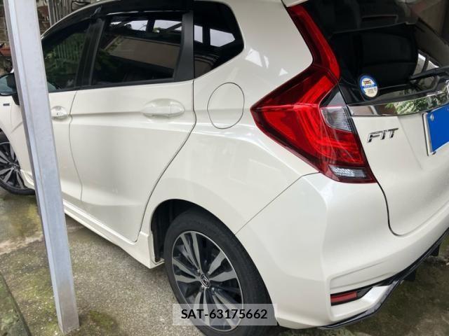 Honda FIT HYBRID 2017-10 7392153-4