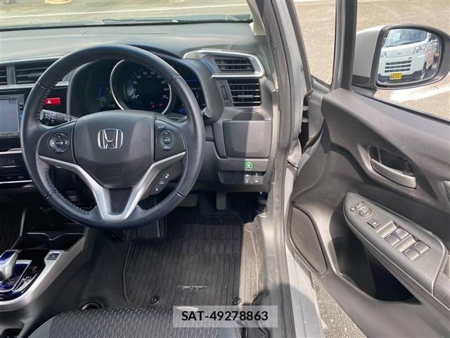 Honda FIT HYBRID 2015-11 7392159-10