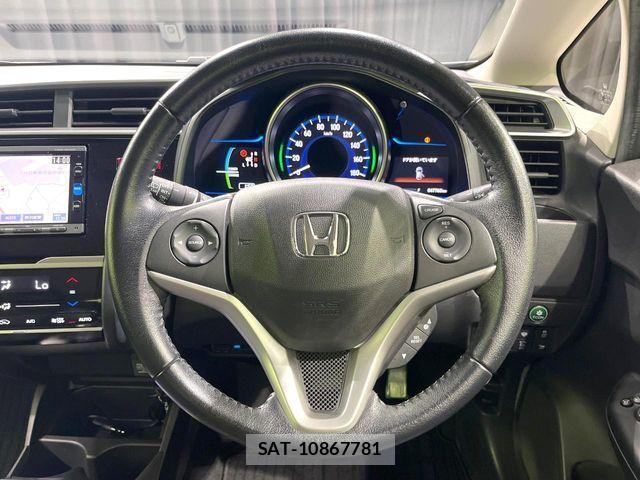Honda FIT HYBRID 2015-12 7392157-10