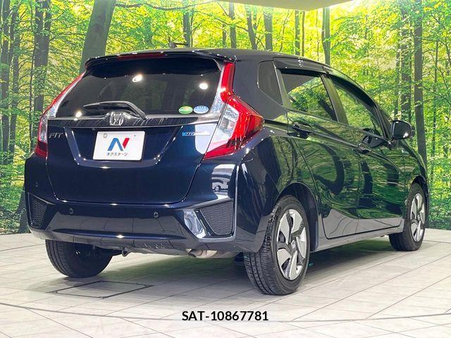 Honda FIT HYBRID 2015-12 7392157-16