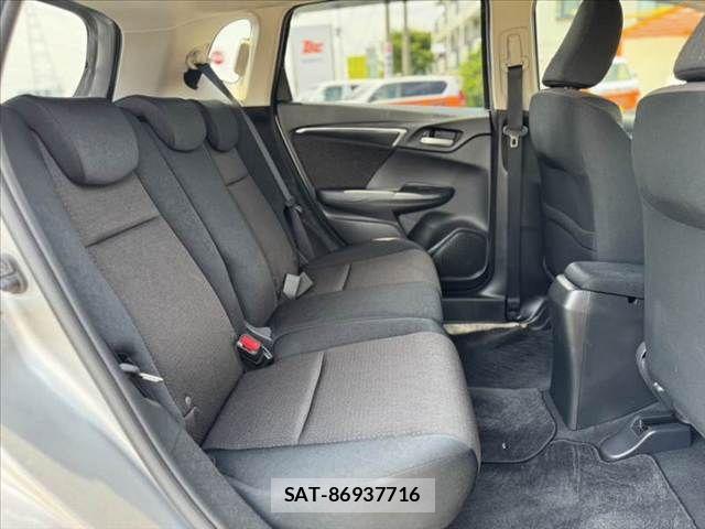 Honda FIT HYBRID 2016-04 7454312-18