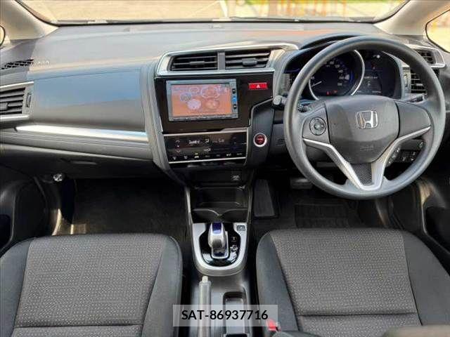 Honda FIT HYBRID 2016-04 7454312-1